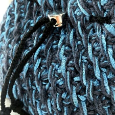 BORSA A SACCO CON CATENA LUCIDA