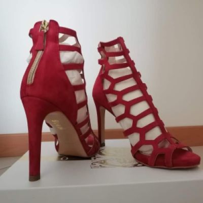 Sandali in pelle, manifattura artigianale