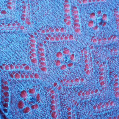 Stola lavorata ai ferri