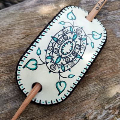 fermaglio per capelli in vera pelle dipinto a mano