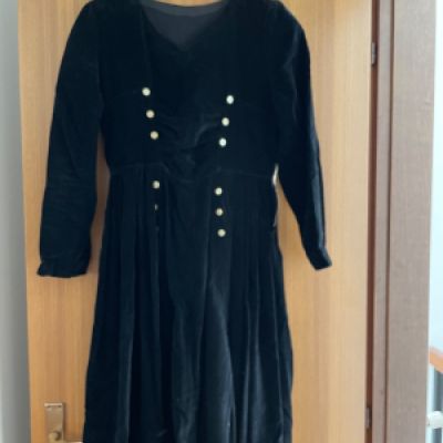 Abito in velluto vintage nero con bottoncini e zip ai fianchi